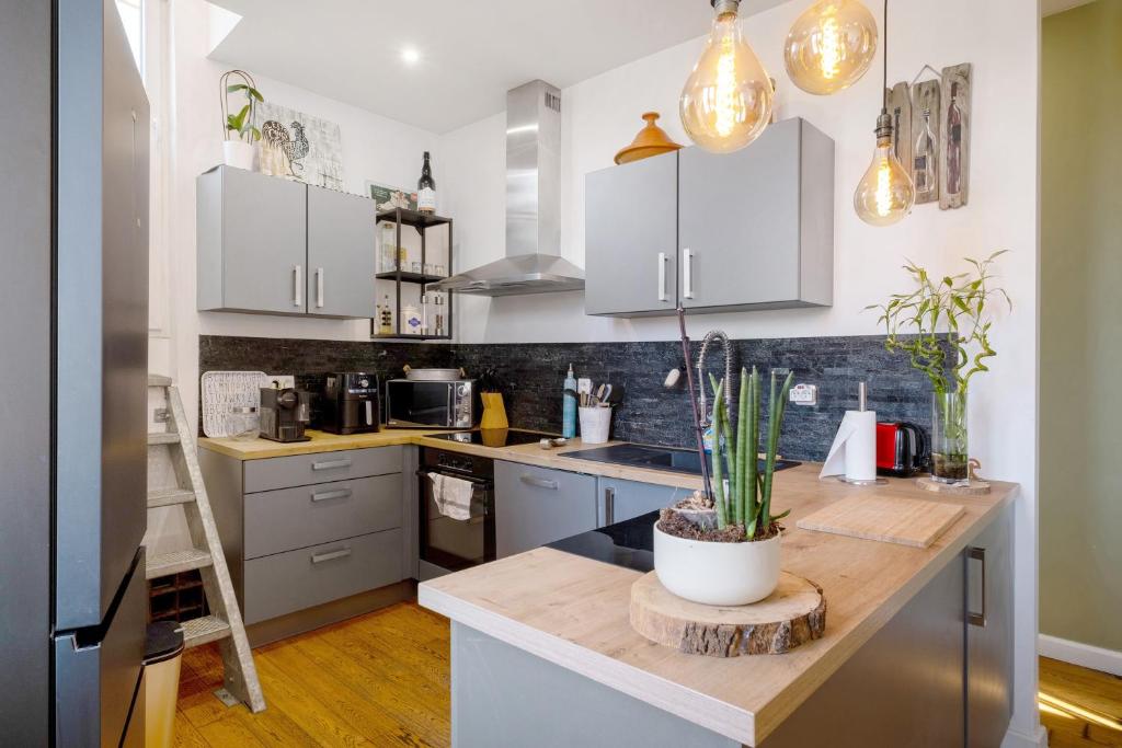 Duplex Climatisé Avec Parking - 4