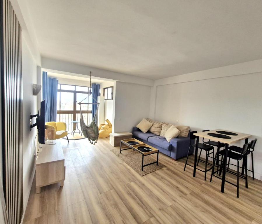 Apartamento cerca de la playa con vistas al mar - 1