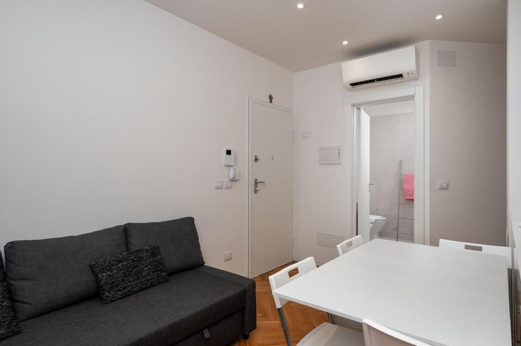 A 150m Due Torri, Loft Elegante in Centro Storico - 1
