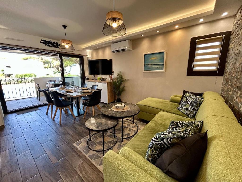 Appt 3 pièces - jusqu'à 6 personnes- Le Cap D'Agde CT210-136 - 1