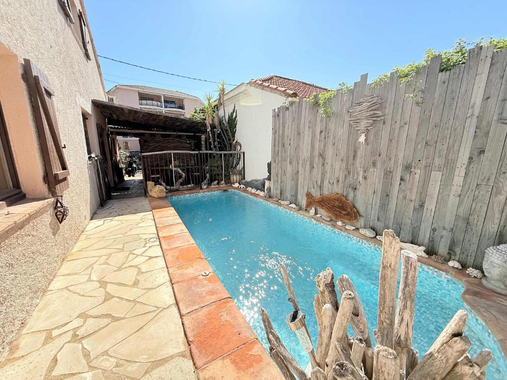 Charming Village House with Swimming pool Saint-Aygulf - 2