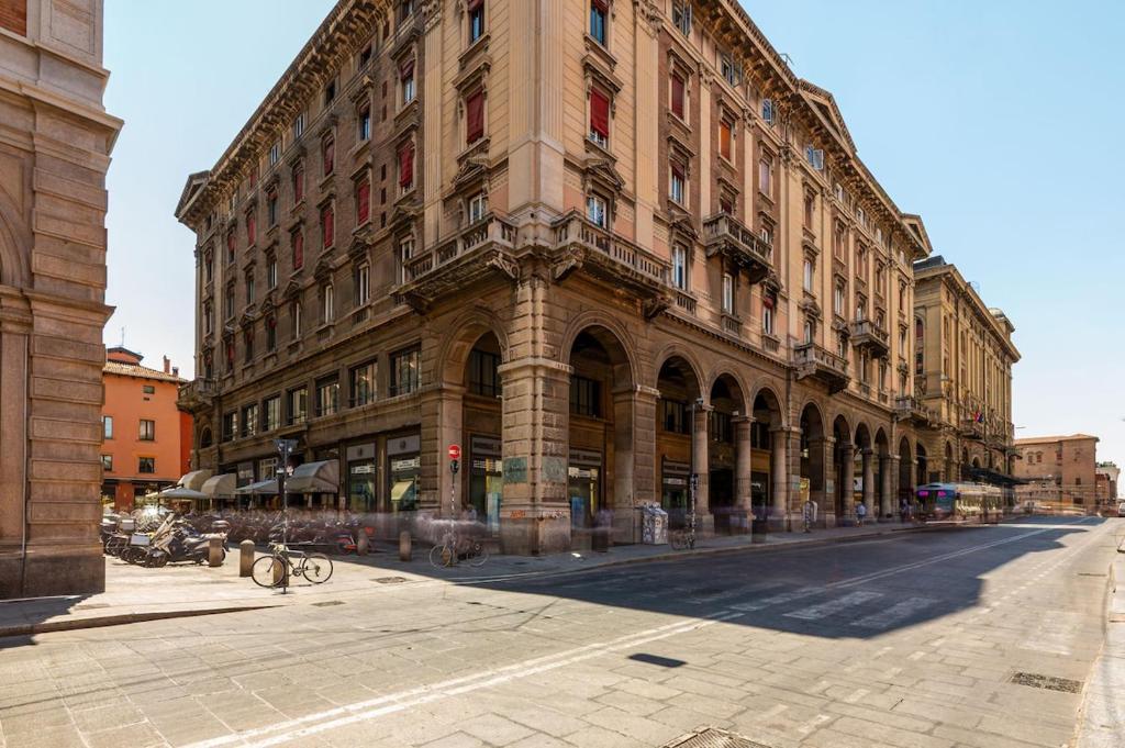 A 150m Due Torri, Loft Elegante in Centro Storico - 2