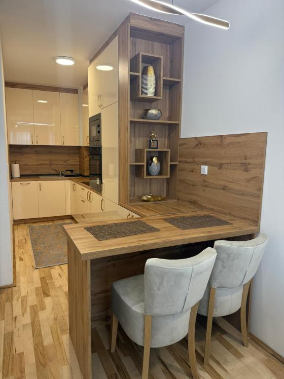 Daky Home 2 near AirPort,tram and City Center - 3