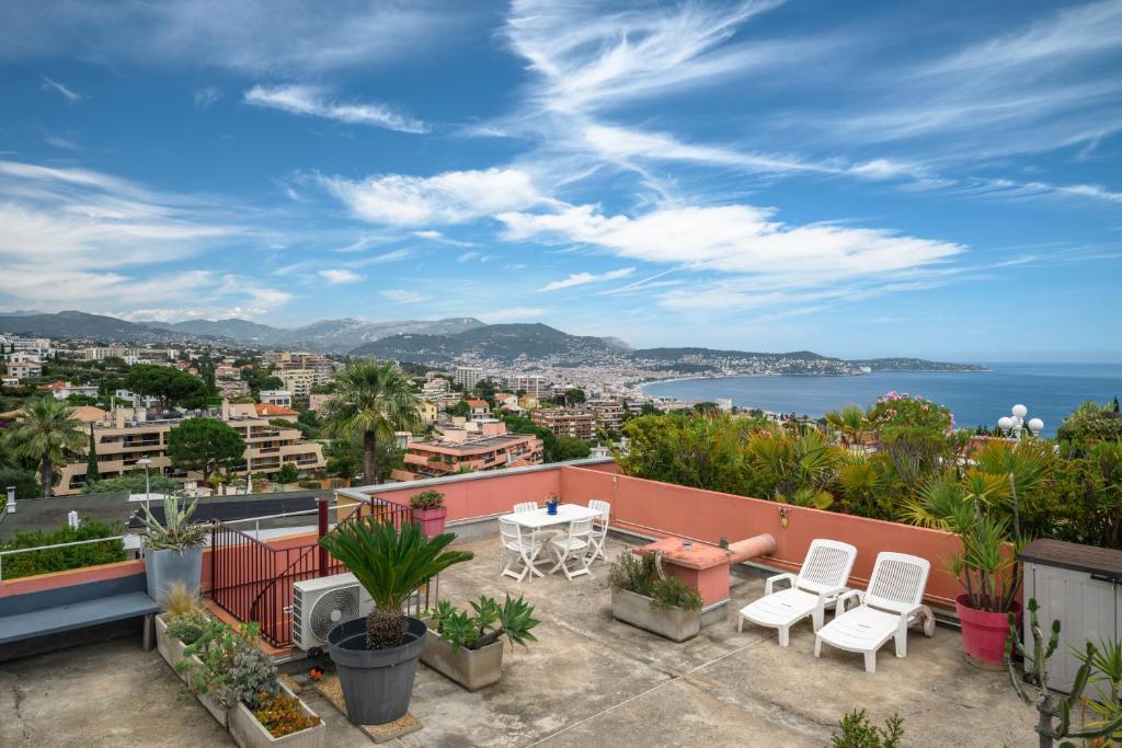 Rooftop Terrace – Sea View, Pool, Parking & A/C - 4