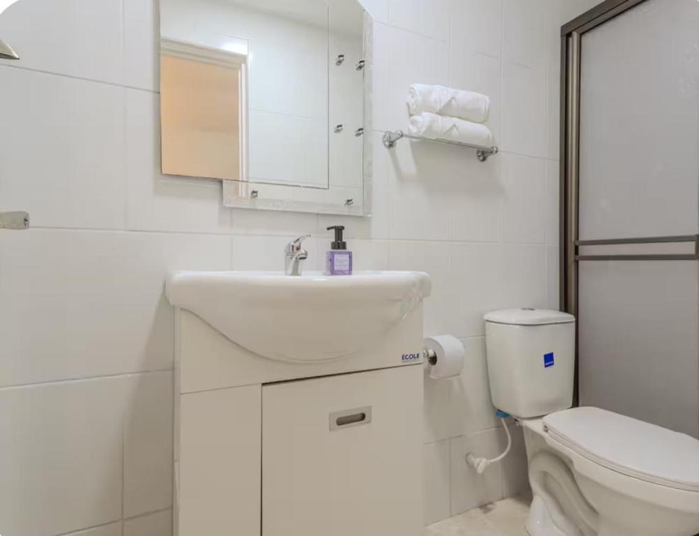 Espectacular duplex con jacuzzi 5 habitaciones, 5 baños Provenza, Medellin - 1