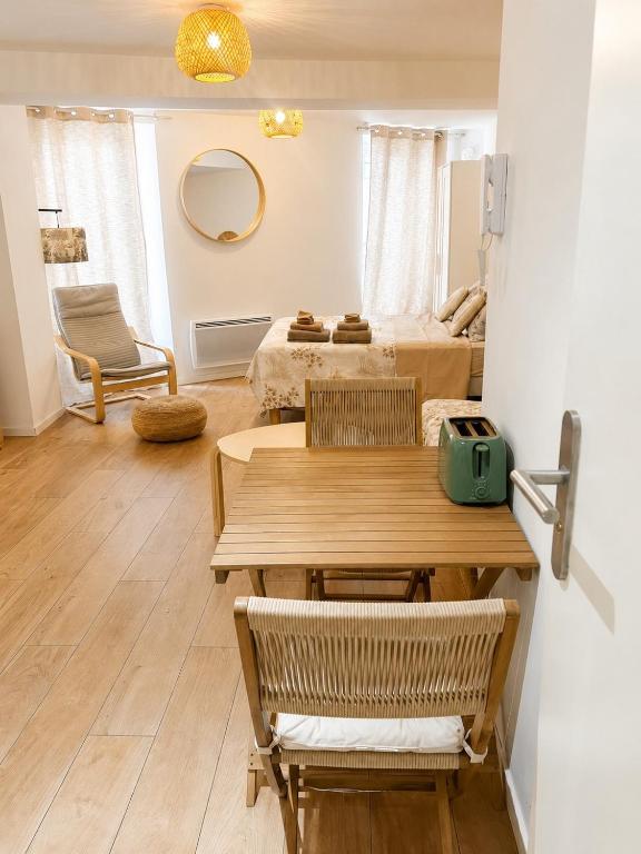 Studio élégant et cosy au cente de Hyères - 1