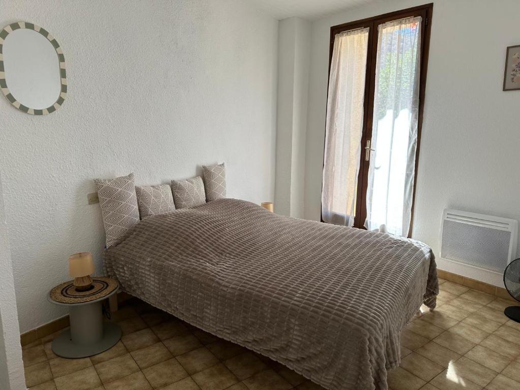 Appartement T2, 4 couchages avec balcon, tout proche de la cure thermale, centre-ville - 5