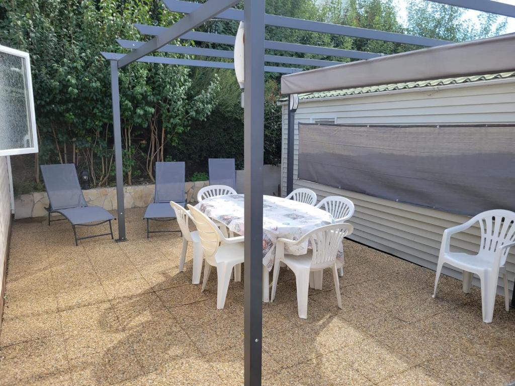 Mobil-home climatisé 6 à 8 personnes - 5