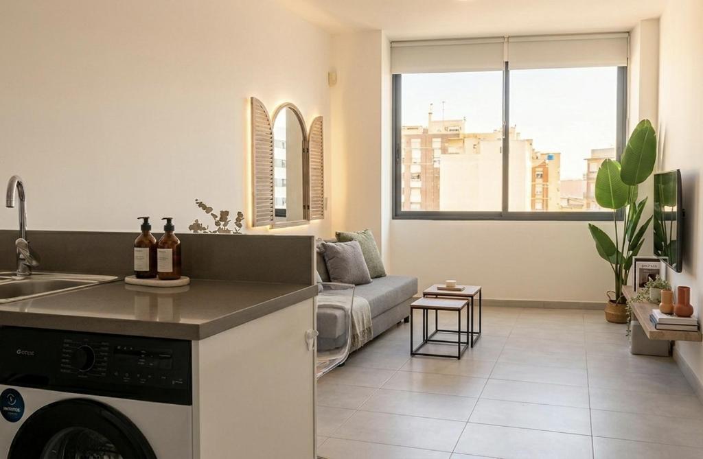 Apartamento Paseo Marítimo frente el mar con terraza y parking - 4