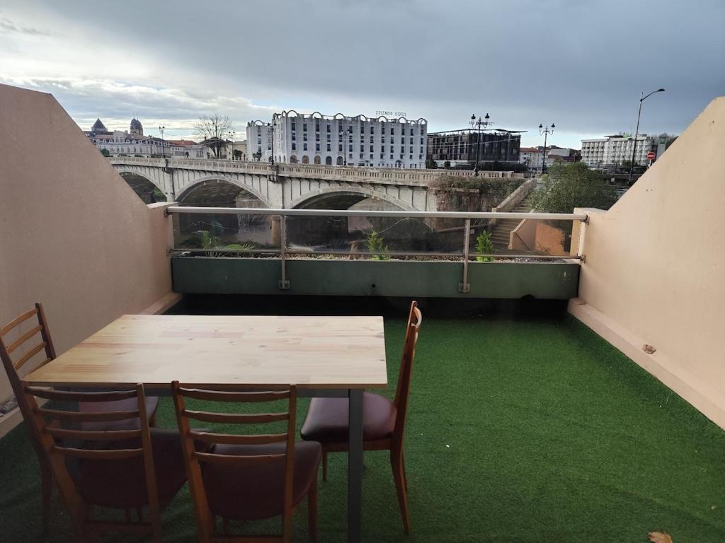 grand studio avec terrasse - 2