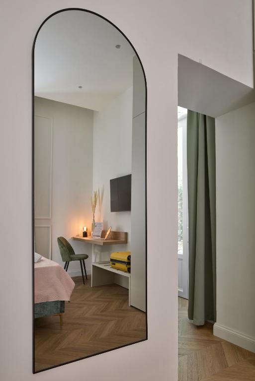 Cosmo Lake City Suite - 4