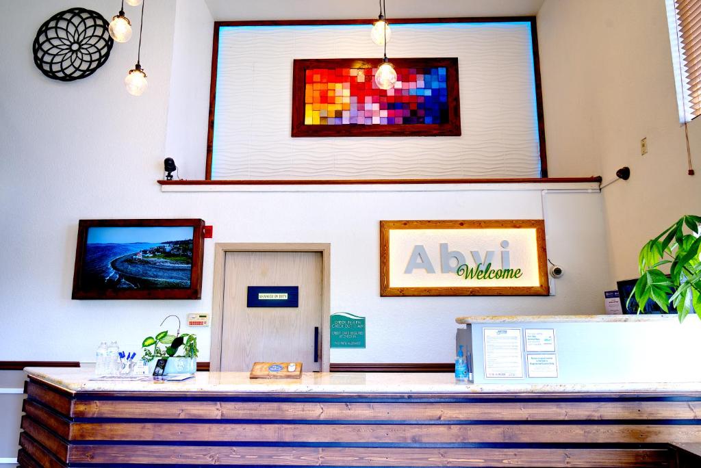 アメリカズ ベスト バリュー イン リンウッド シアトル (Americas Best Value Inn Lynnwood Seattle) フロント・ロビー