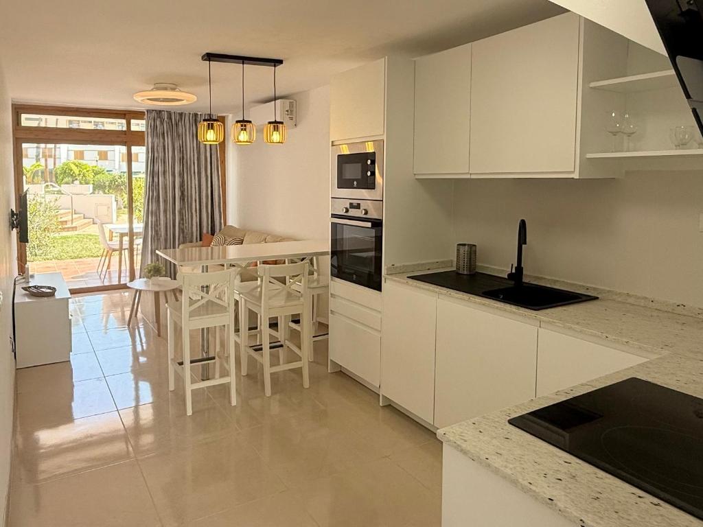 Las Brisas 38 by Stay in Gran Canaria - 4
