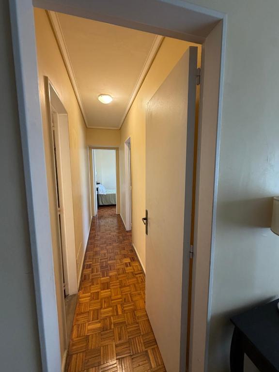 Comodo apartamento en torre de Recoleta - 2
