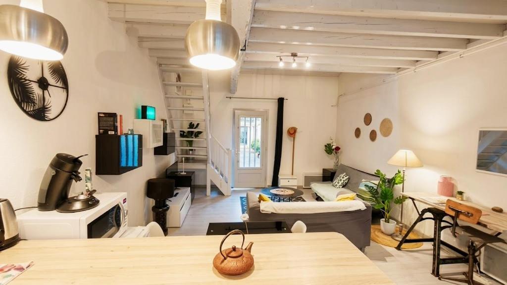 Cosy Lotus Quartz T2 - Centre - Place du Forail - Balcon et Parking gratuit dans la rue - 1
