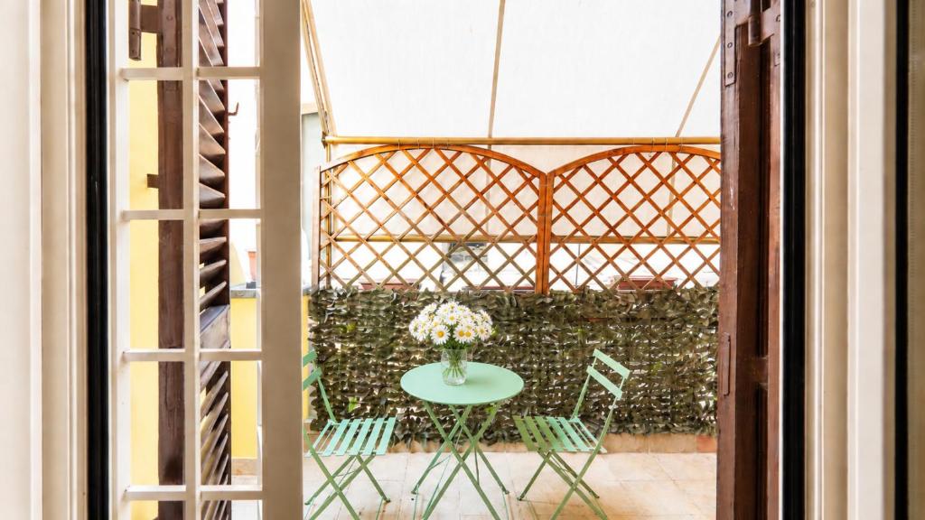 Elegantis Campo Marzio Apartment With Terrace - Elegance near Spanish Steps Trevi and Pantheon - 2