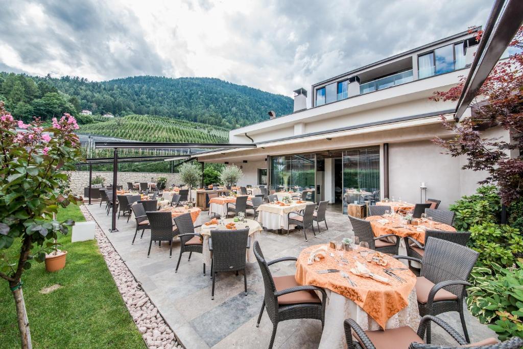 Hotel Restaurant Kirchsteiger photo