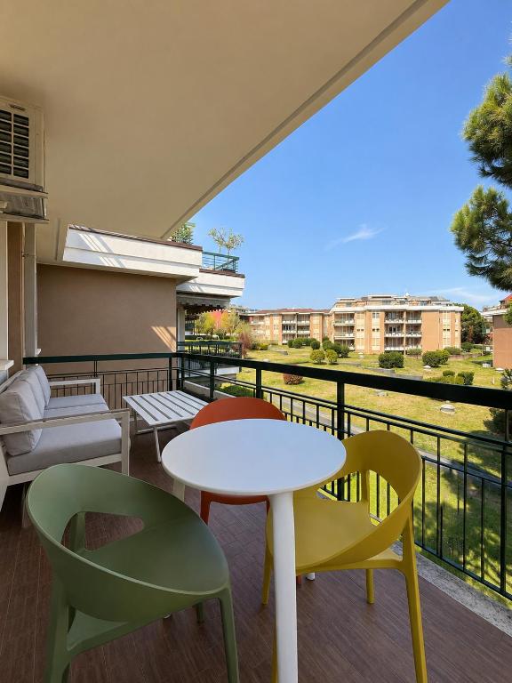 Bilocale Desenzanino con Terrazza Vista Giardino a 1 minuto dalla Spiaggia - 1