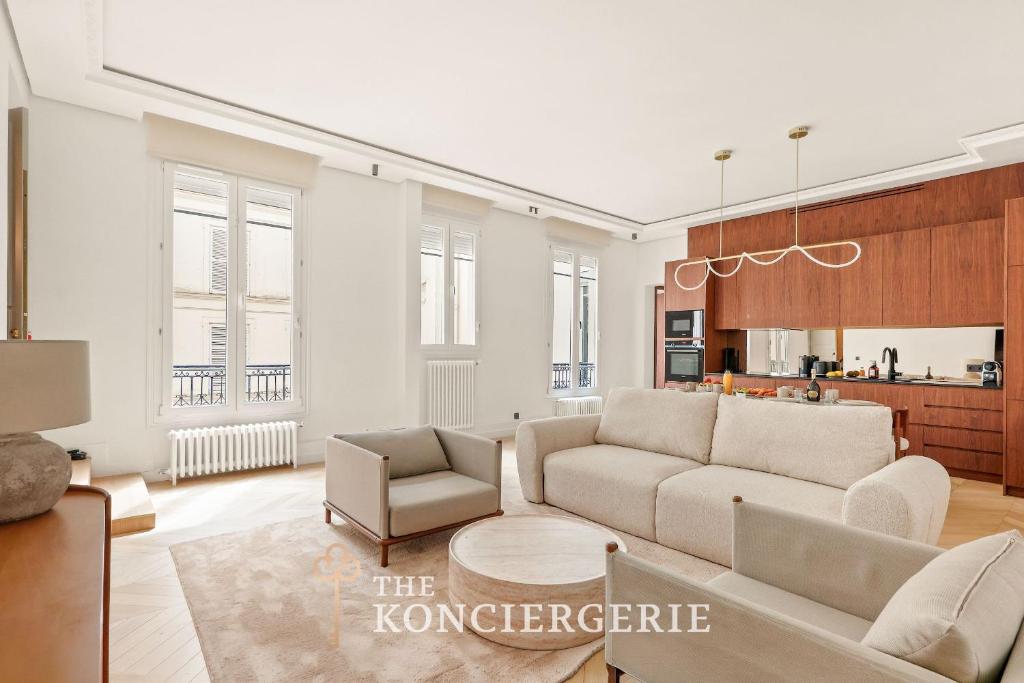 LE BEAU CHAMPS-ELYSEES - Luxury Apartment, AIR COND, LIFT - 2