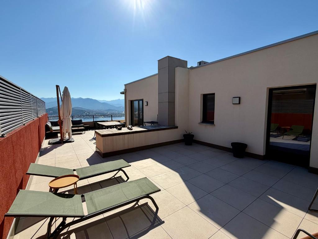 Superbe T3 avec rooftop Vue mer et montagne Ajaccio - 3