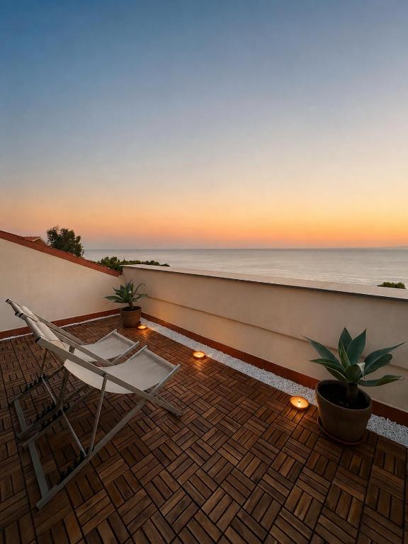Qamar Studio Sea View - Aci Trezza & Riviera dei Ciclopi - 3