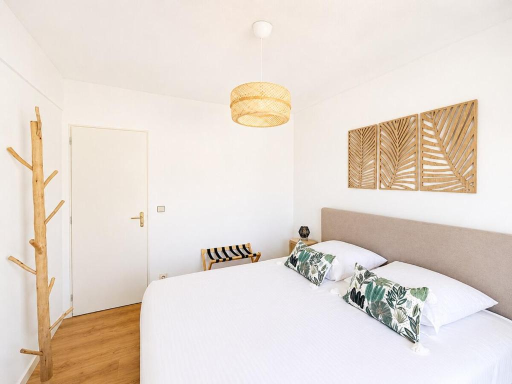 Central and 2 steps from Golfe-Juan beach - 3