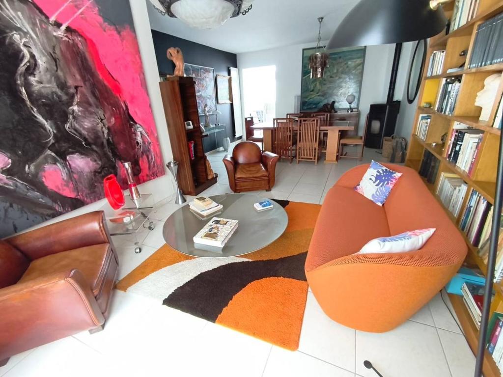 Villa avec piscine - 4 pers. - FR-1-792-49 - 3
