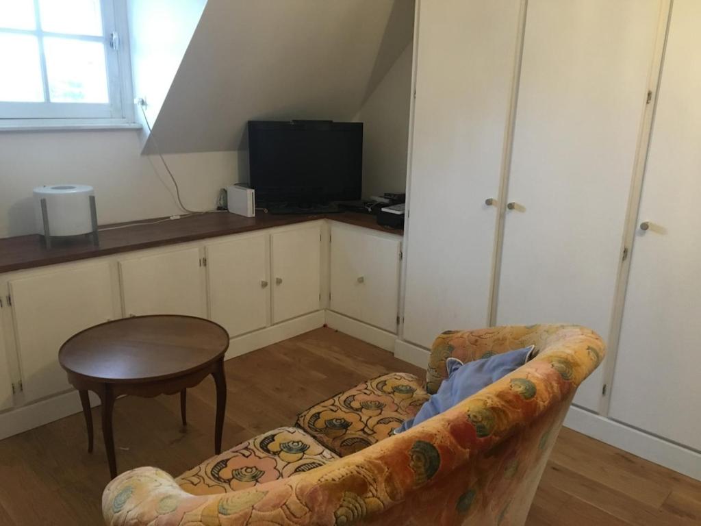 Spacious and comfortable home near beaches - 1