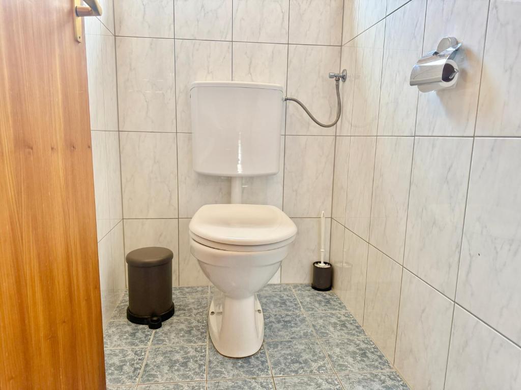 Lake View Apartment - Free Parking - 5
