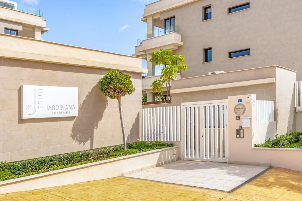 Premium Jardinana Lotus 500m to Beach - 5