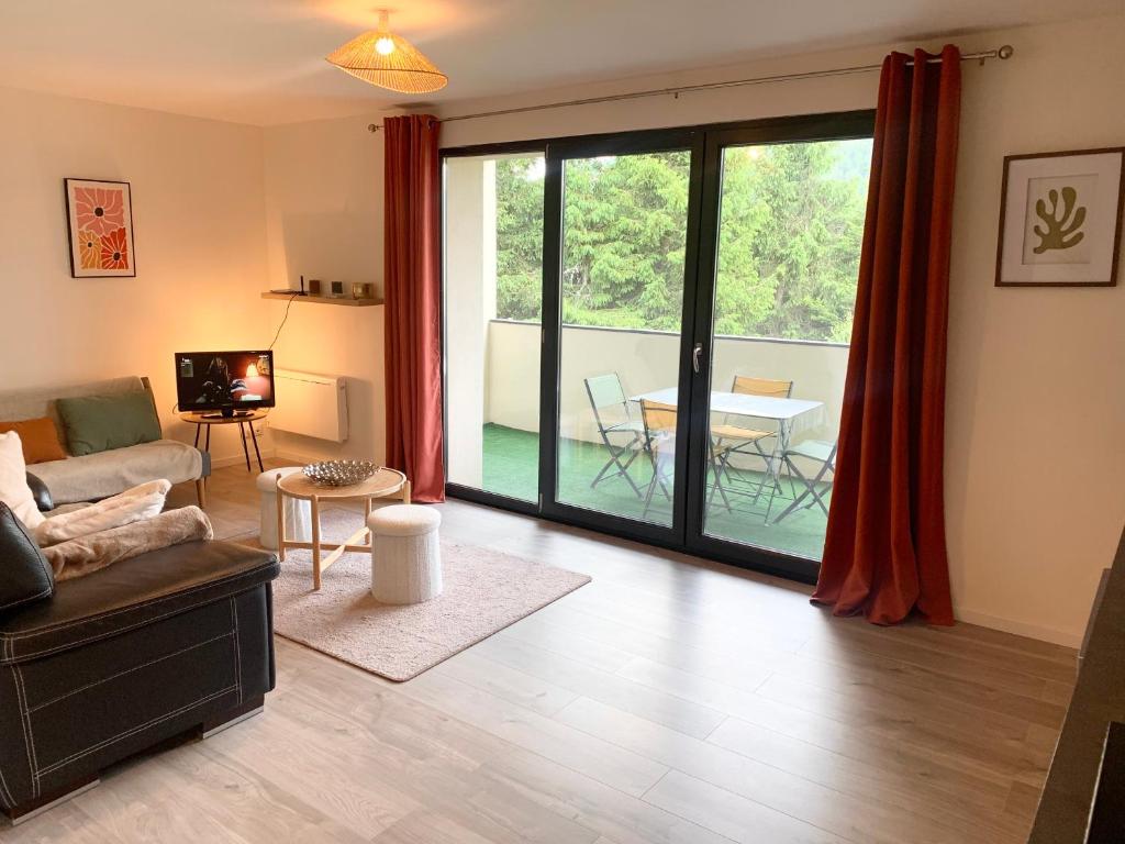 Logement 2 chambres au calme avec séjour et balcon 1 au Rdc a Gérardmer - 1