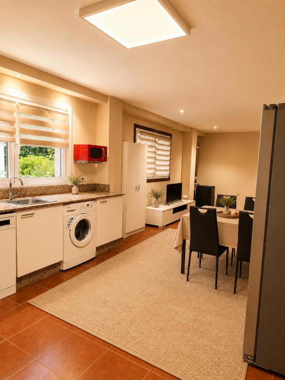 Casa con piscina y jacuzzi - 3