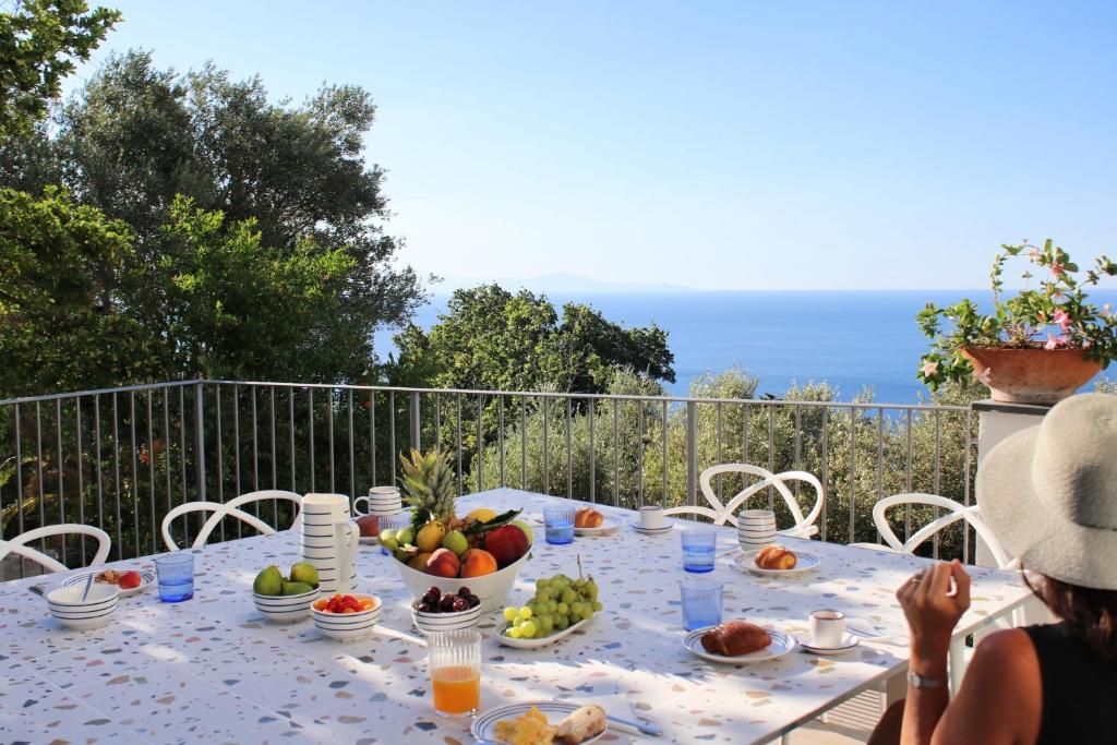 Villa Dequinz Luxury Retreat & Private Infinity Pool - 5
