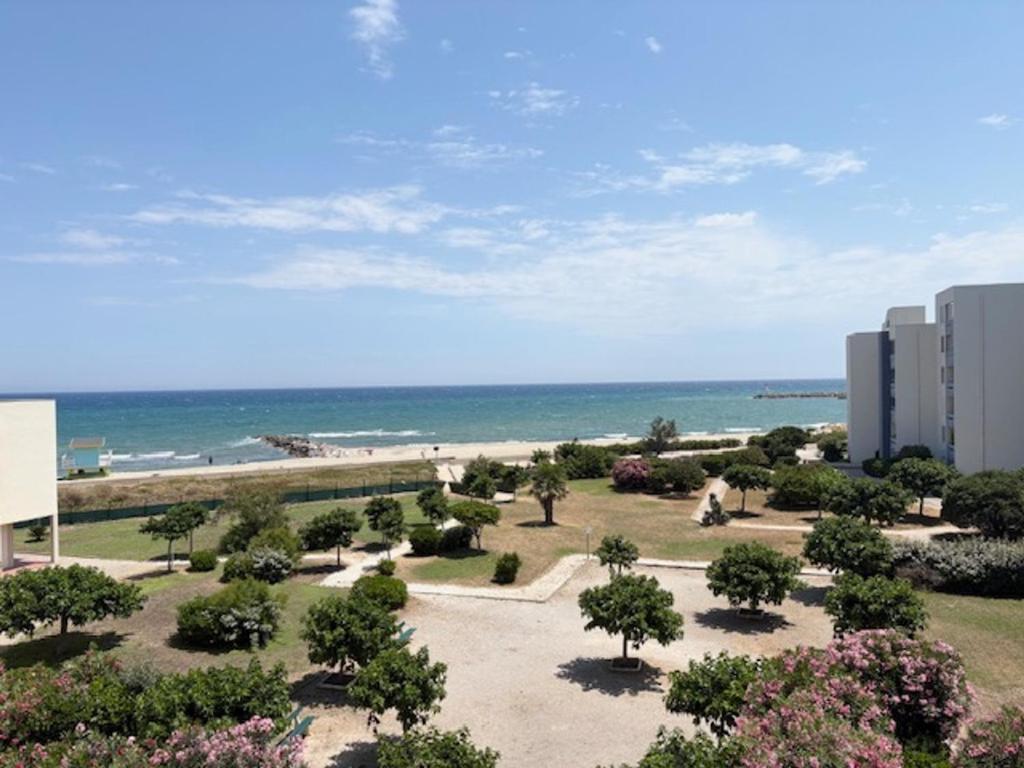 Appartement face mer avec clim et parking - 4 pers. - FR-1-799-71 - 1