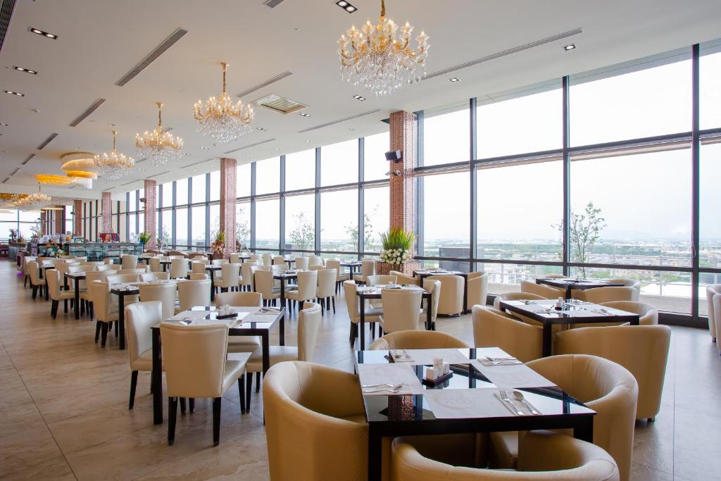 Restaurant, SUN HAO INTERNATIONAL HOTEL in Yunlin