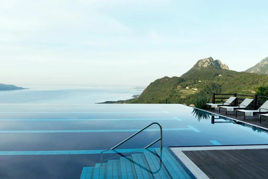 Lefay Resort & Spa Lago Di Garda, hotel v destinaci Gargnano