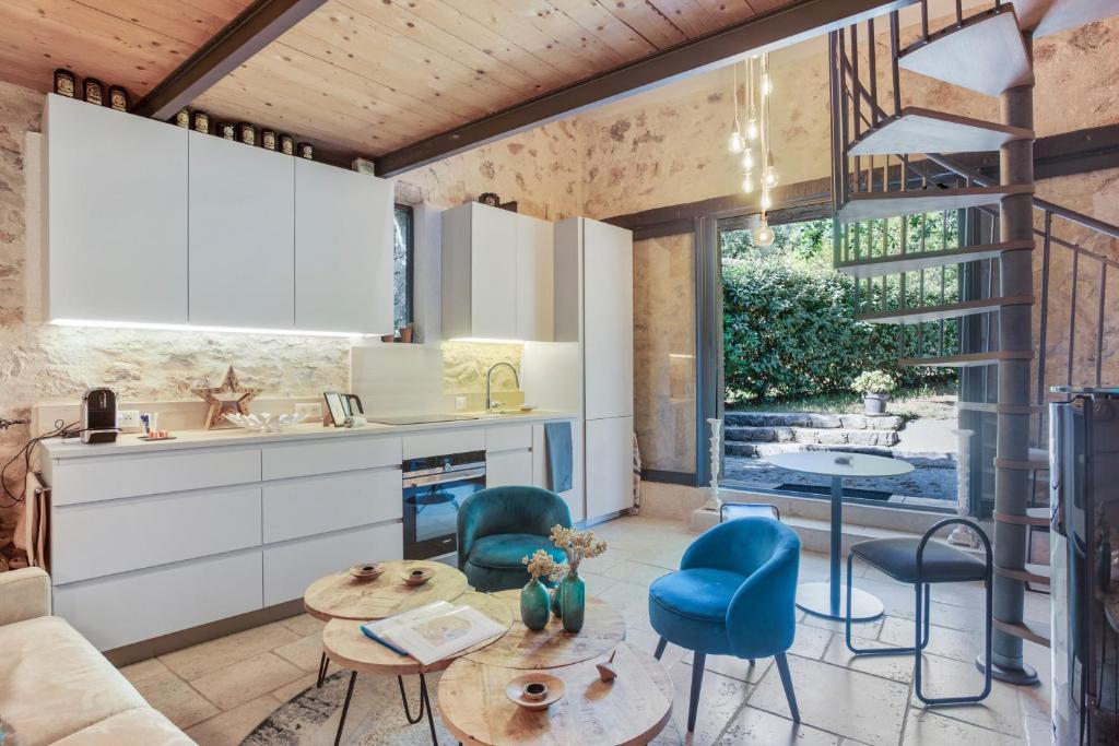 La Petite Maison D'emmanuelle - 4