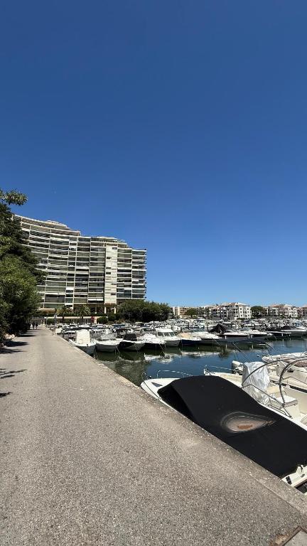 Azur Évasion Cannes Marina, piscine, plage, golf et parking - 2