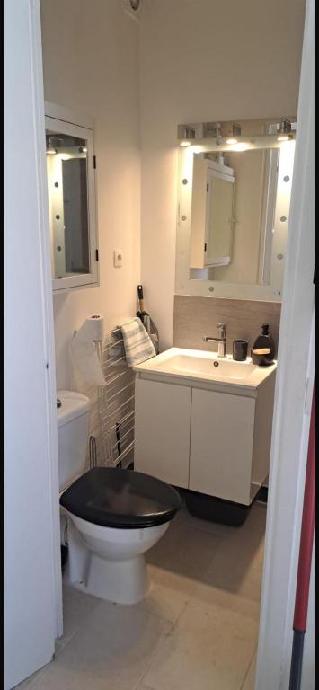 French riviera boutique apartment - 2