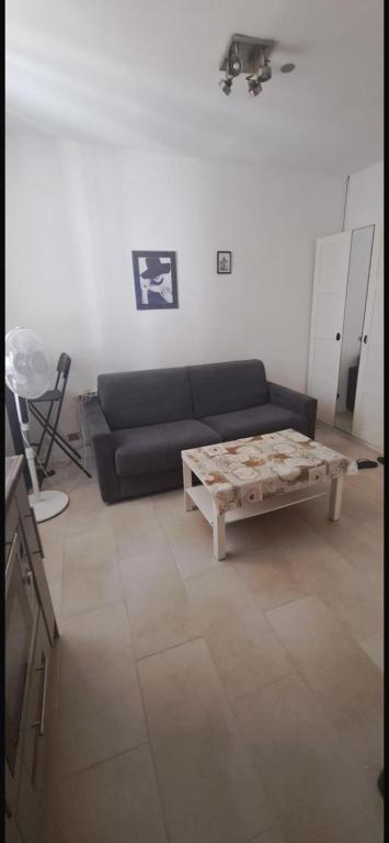 French riviera boutique apartment - 4