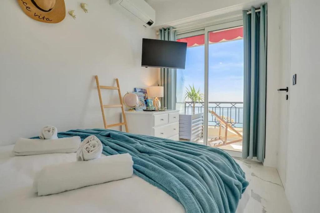 Le Saint Yves appartement dernier étage, vue mer, rénové, AC - 5