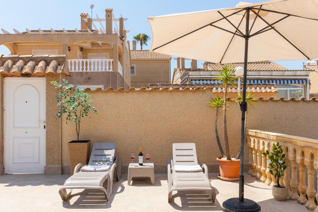 Coast Villa Private Pool Jacuzzi Jets BBQ Parking - 3