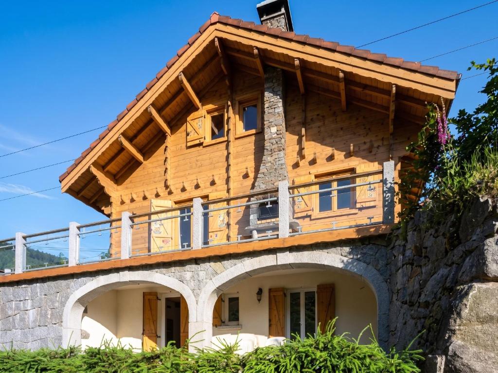 Chalet charmant à La Bresse avec terrasse et jardin clôturé - 1