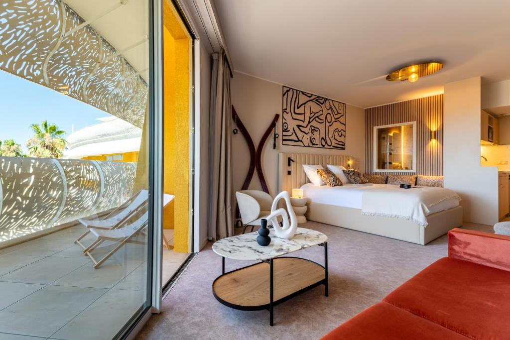 X Vibes Couple Only Suite design rooftop et parking Village Naturiste - 4