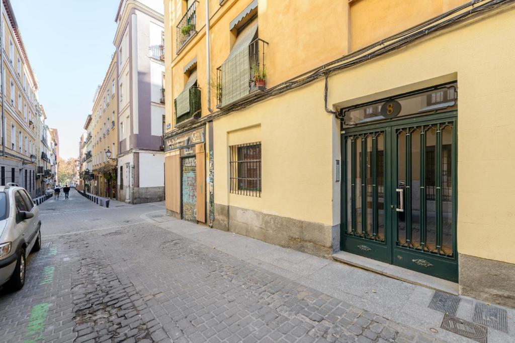 Estudio de 20m2 - Pº del Prado a 200m - 3