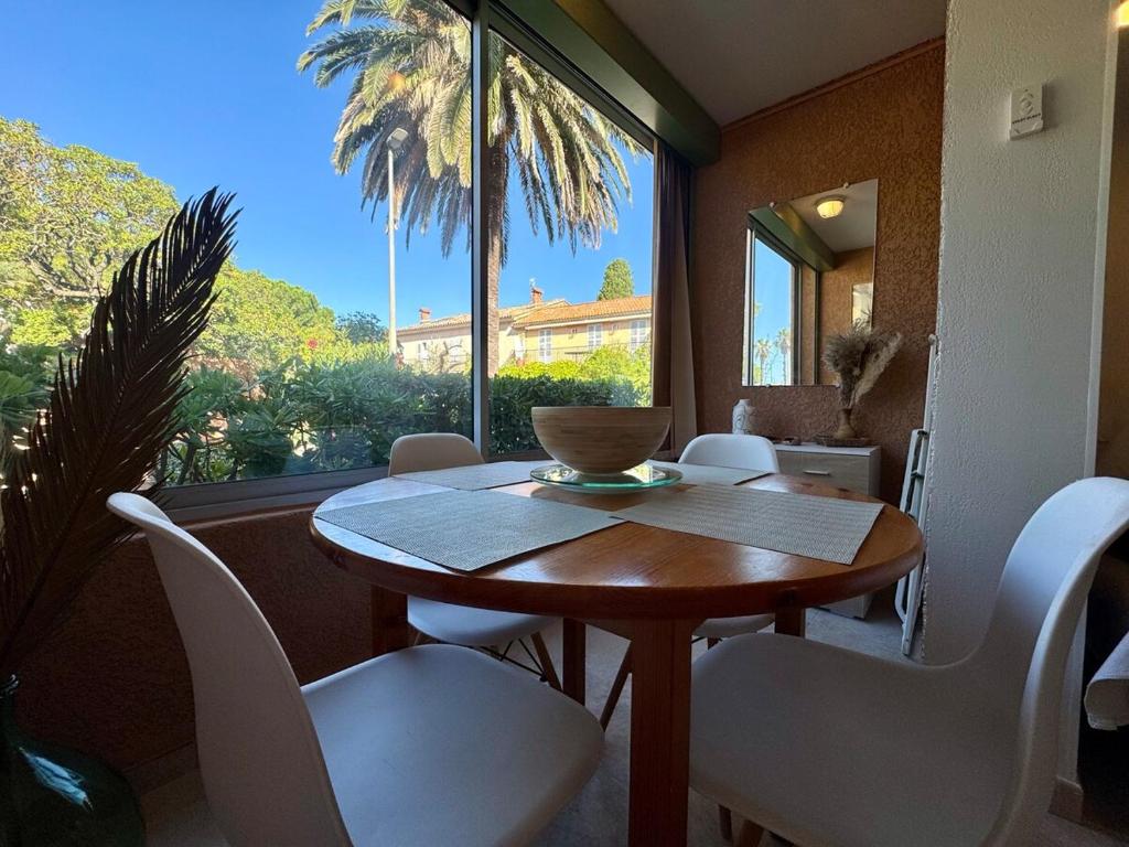 Loft en bord de mer aux salins à Hyères - 1