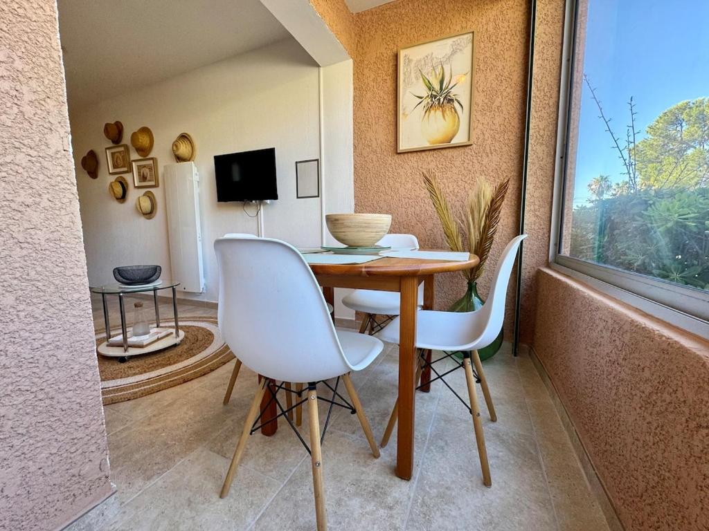 Loft en bord de mer aux salins à Hyères - 3