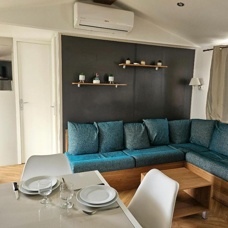 Bungalow charmant à Fréjus avec piscine - 3