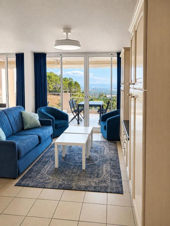 Sea view, pool, and large terrace! - 1
