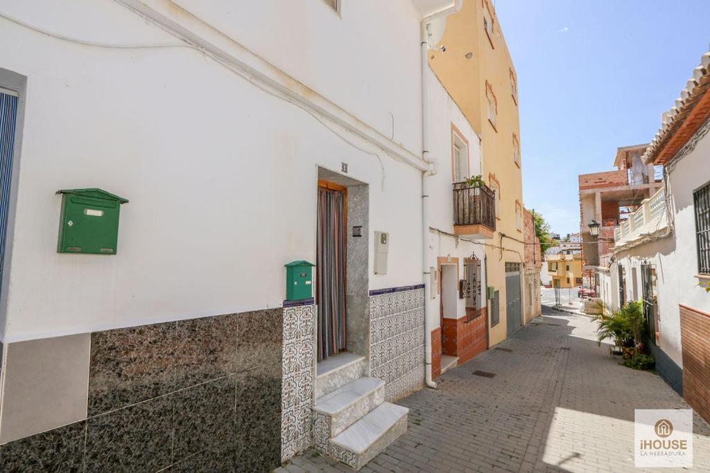 La Alemana - 2